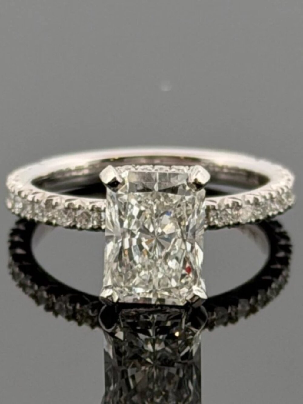 Platinum Solitaire Diamond Engagement Ring Natural Radiant 2.50ct F/VS2 GIA Sz 7